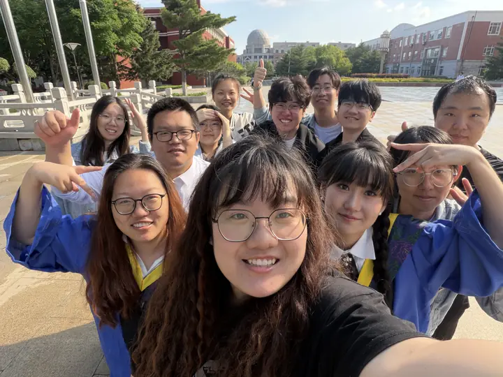 Ren Protein Design Group: A graduation selfie on campus