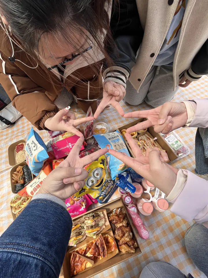 Ren Protein Design Group: Sharing a picnic